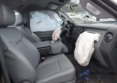 2015 Ford F-250 Xl z USA, uszkodzony, nr VIN 1FDBF2AT0FED58282